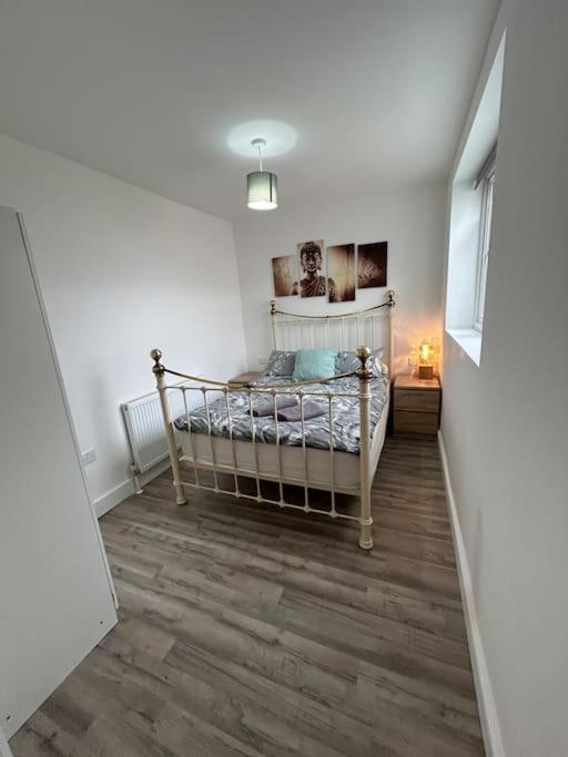 Apartamento Bali Bliss Garden Flat With Parking Enfield Exterior foto